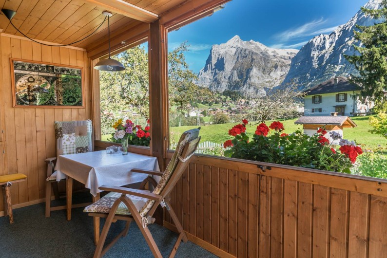 Location de vacances - Appartement à Grindelwald - vue du terrasse