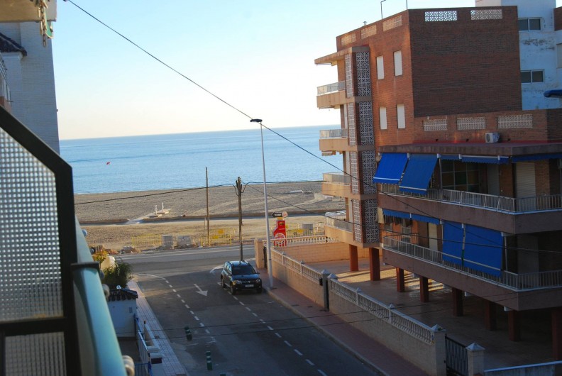 Location de vacances - Appartement à Santa Pola - Vue du balcon sur la mer