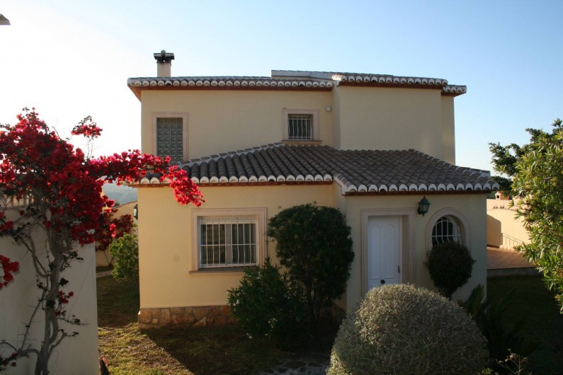 Location de vacances - Villa à Xàbia - façade de la Villa