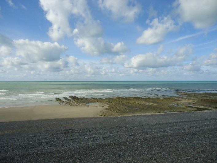 Location de vacances - Maison - Villa à Neuville-lès-Dieppe - La plage de Puys sable et galets