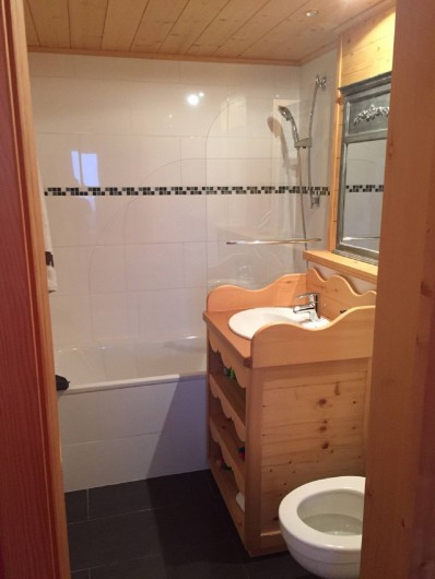 Location de vacances - Appartement à Ormont-Dessus - Salle de bains en suite chambre 1