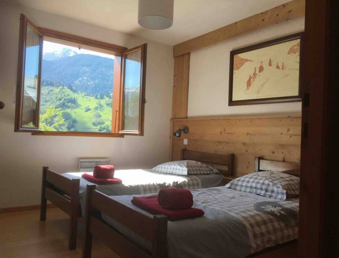 Location de vacances - Chalet à Arêches - Chambre Roche Plane lits jumeaux  2*80*200 ou lit assemblé King Size