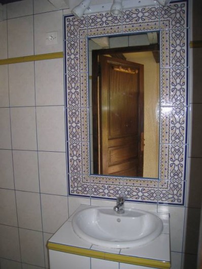 Location de vacances - Villa à Gouttières - Cabinet de toilette