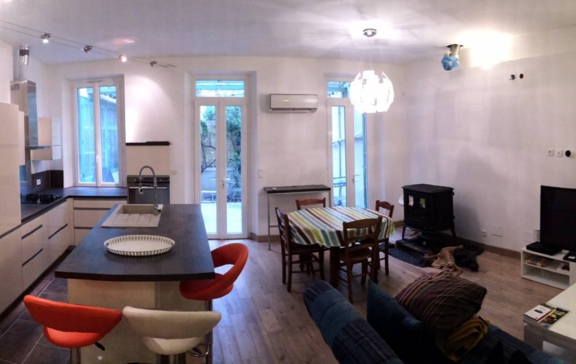 Location de vacances - Appartement à Marseille - Pièce principale de 36m2, avec cuisine équipée