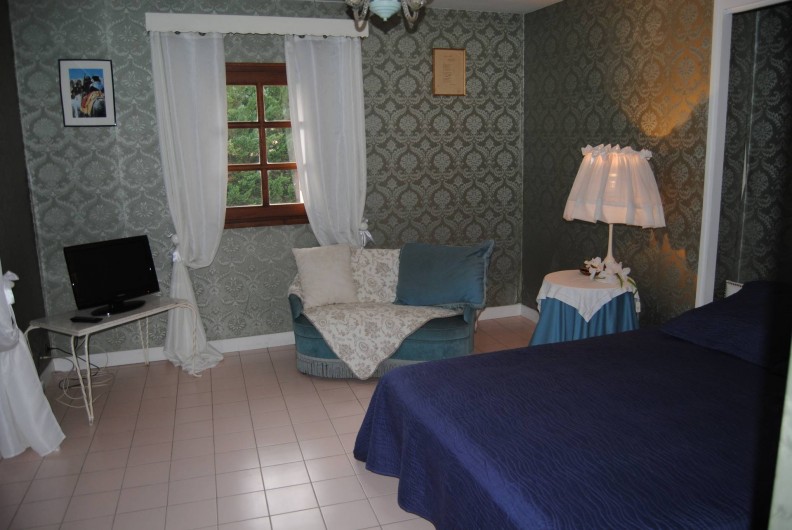 Location de vacances - Villa à Vaison-la-Romaine - Chambre "Arlésienne"