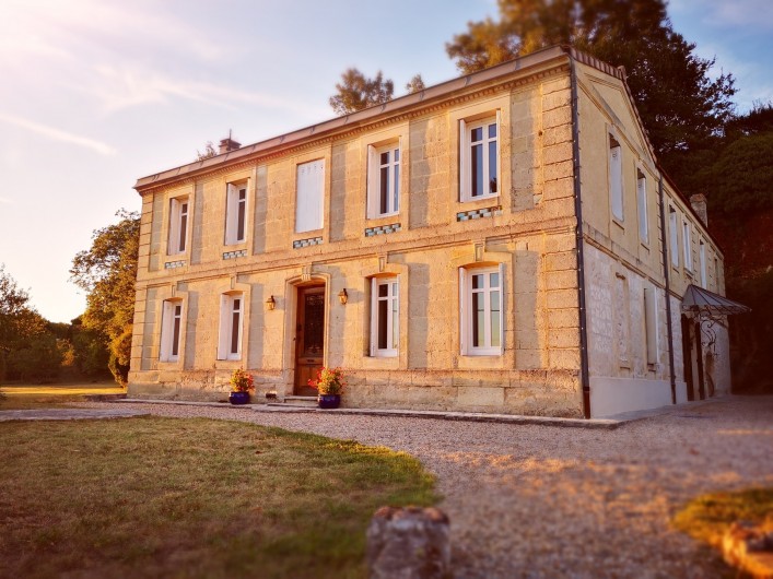Location de vacances - Gîte à Bourg sur Gironde - Photo de la Villa FABLION