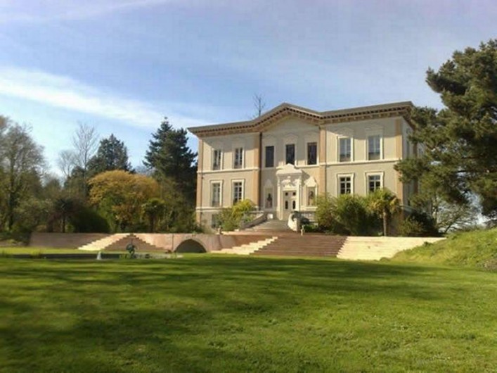 Location de vacances - Chambre d'hôtes à Sixt-sur-Aff - Le château