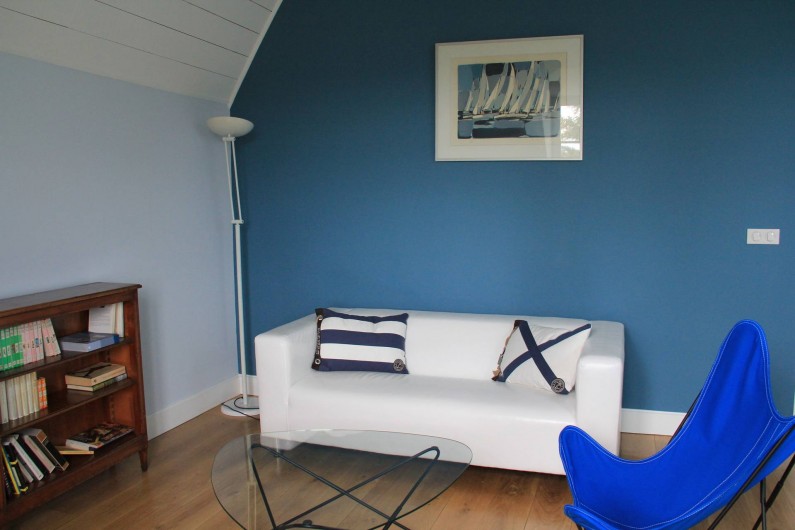 Location de vacances - Villa à Primelin - A l'étage, mezzanine coin lecture et coin TV.
