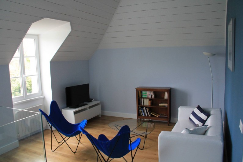 Location de vacances - Villa à Primelin - A l'étage, mezzanine coin lecture et coin TV.
