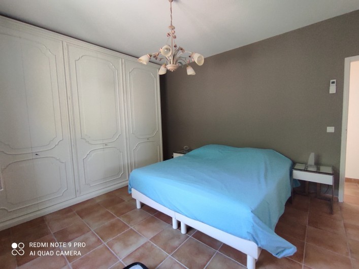 Location de vacances - Villa à Les Issambres - Chambre 1 avec lit double de 180