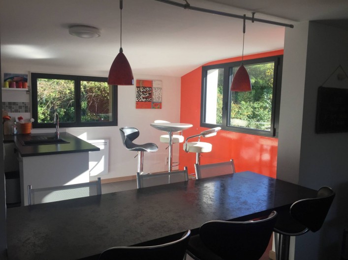 Location de vacances - Appartement à Clohars-Carnoët - espace cuisine et repas