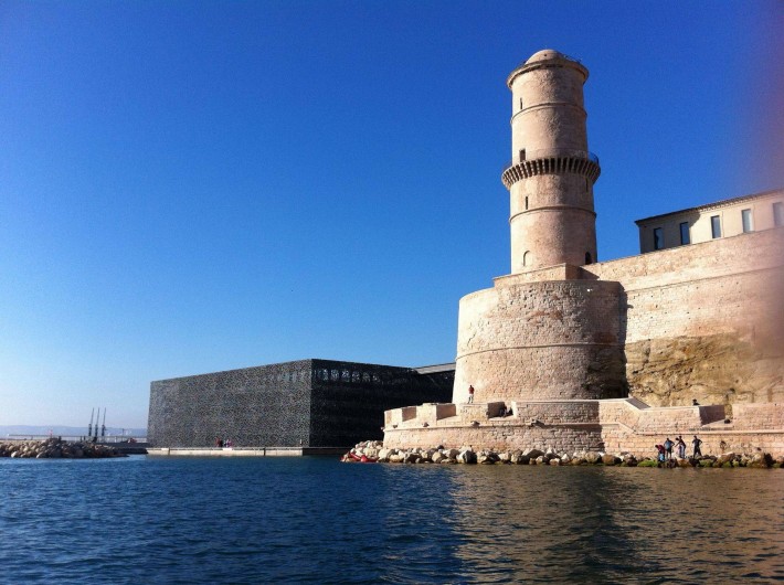 Location de vacances - Mas à Marseille - Fort Saint-Jean et MUCEM, Marseille.