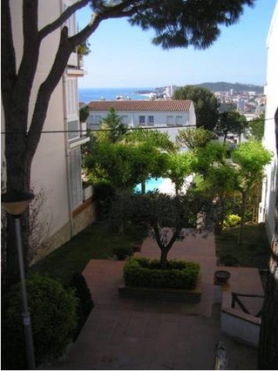 Location de vacances - Appartement à Platja d'Aro - Façade Ouest avec accès à la piscine