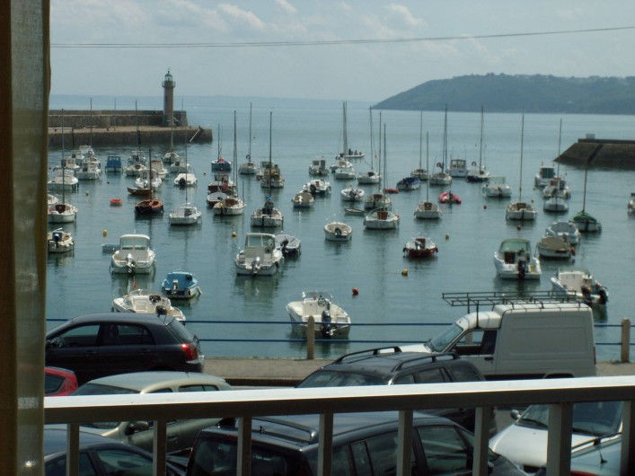 Location de vacances - Appartement à Binic - Le port   vue de l'appartement, le phare  , la baie de Saint-Brieuc