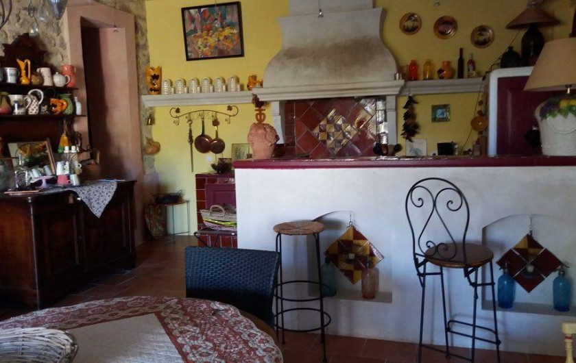 Location de vacances - Maison - Villa à Cheval-Blanc - cuisine ouverte sur séjour