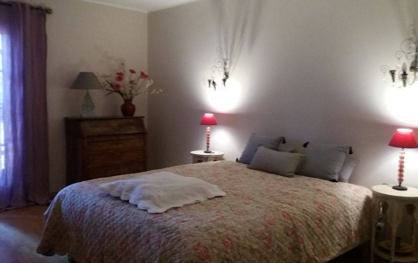 Location de vacances - Maison - Villa à Cheval-Blanc - Chambre 17m2 orientée plein sud