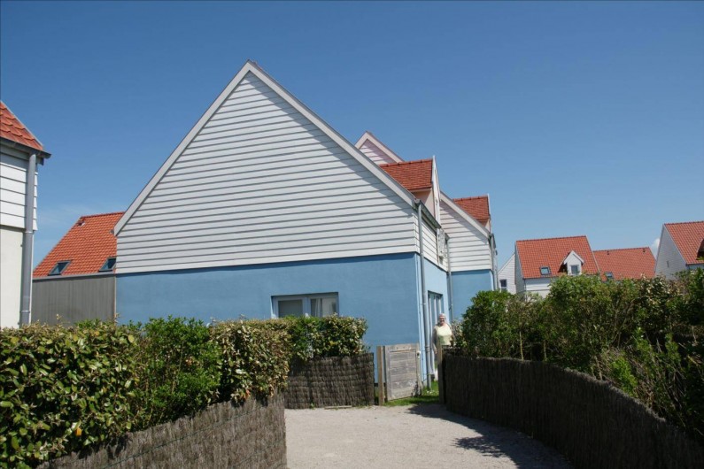 Location de vacances - Maison - Villa à Wimereux - allée d'entree