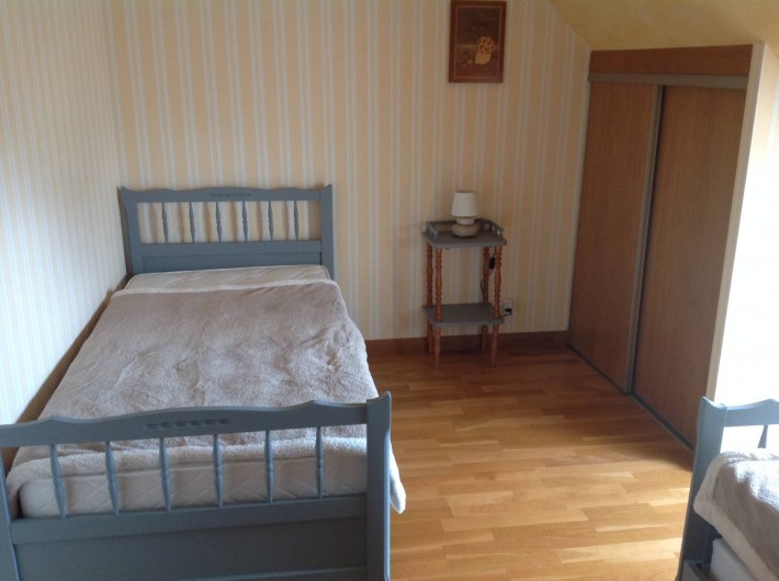 Location de vacances - Maison - Villa à Loguivy - Chambre 3 2 lits simples 1er étage
