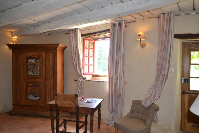 Location de vacances - Gîte à La Baconnière - Chambre avec salle de bains (douche) au rez de chaussée