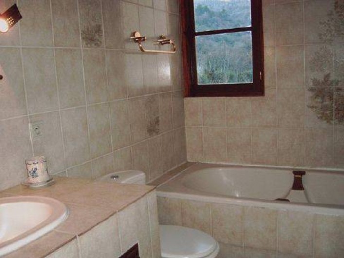 Location de vacances - Maison - Villa à Montferrat - la salle de bain