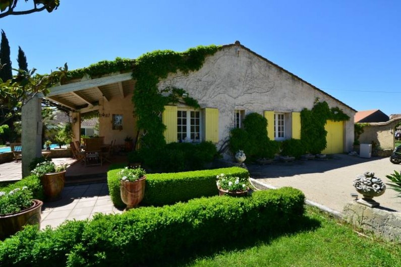 Location de vacances - Villa à Monteux - FACADE EST