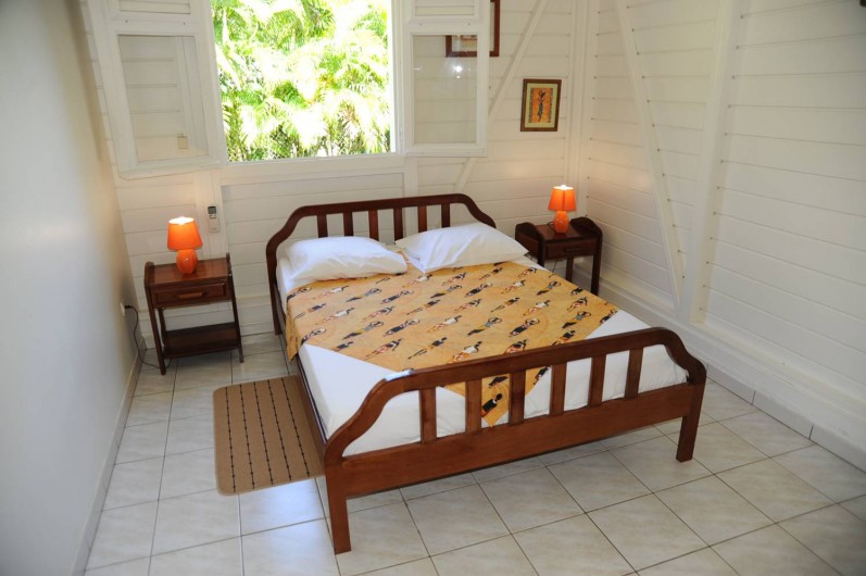 Location de vacances - Bungalow - Mobilhome à Le François - une des chambres des bungalows.