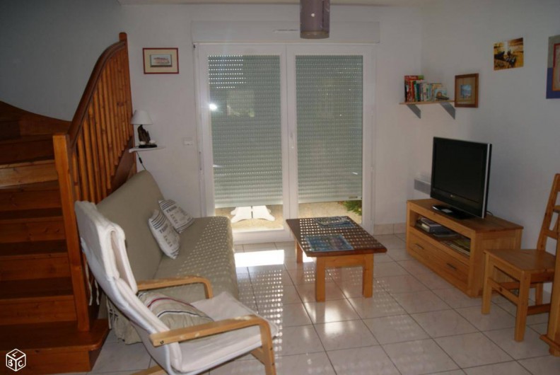 Location de vacances - Maison - Villa à Penvins - salon avec TV  lecteur DVD