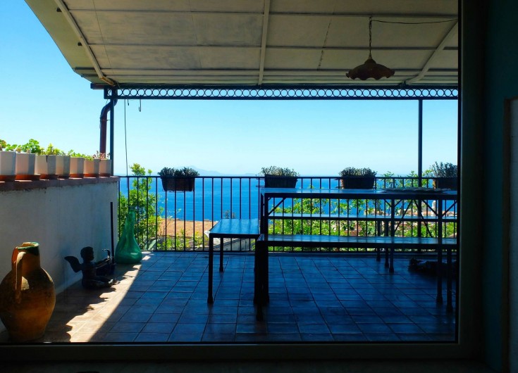Location de vacances - Villa à Massa Lubrense - Vue sur la Terrace du hall d'entrée