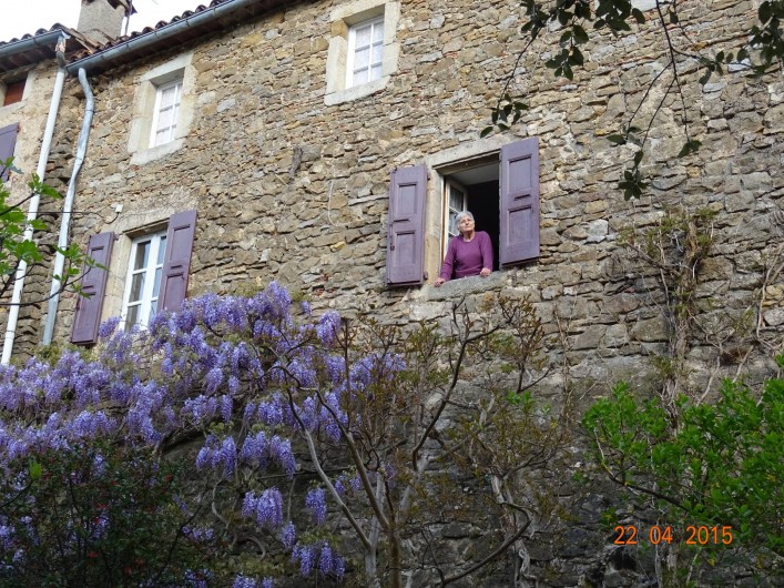 Location de vacances - Mas à Mialet - vue de la façade du mas