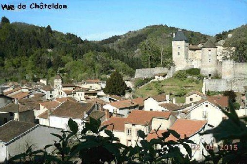 Location de vacances - Gîte à Châteldon - Vue sur Châteldon