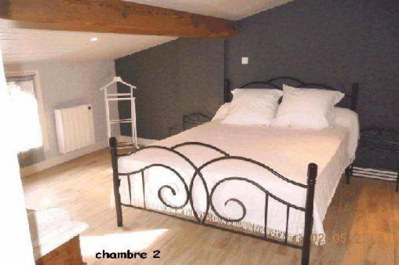 Location de vacances - Gîte à Châteldon - Chambre  2