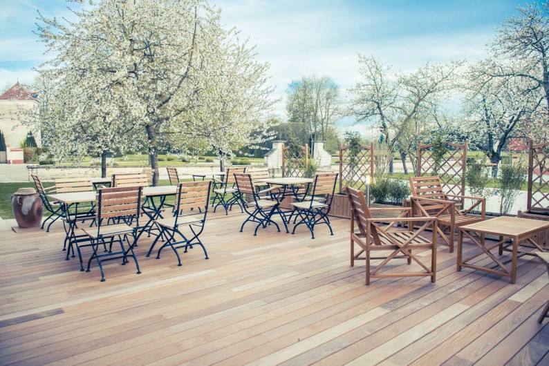 Location de vacances - Chambre d'hôtes à Sainte-Maure - terrasse des chambres