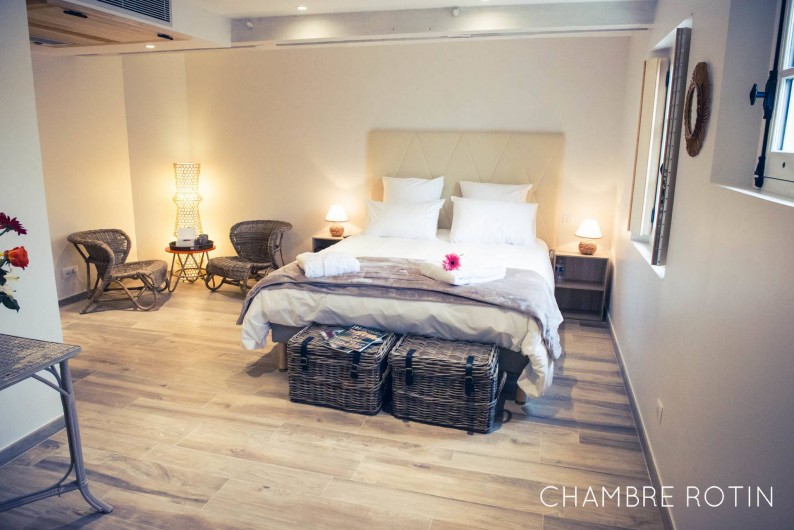 Location de vacances - Chambre d'hôtes à Sainte-Maure - Chambre Rotin