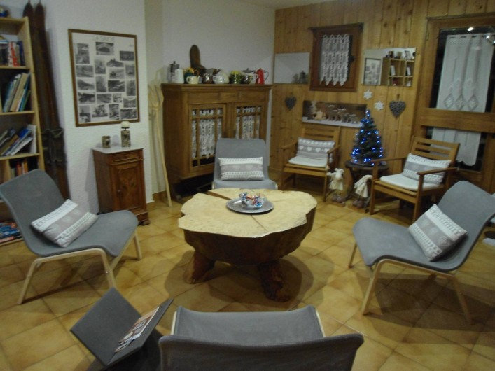 Location de vacances - Chalet à Cohennoz - COIN SALON / BIBLIOTHEQUE