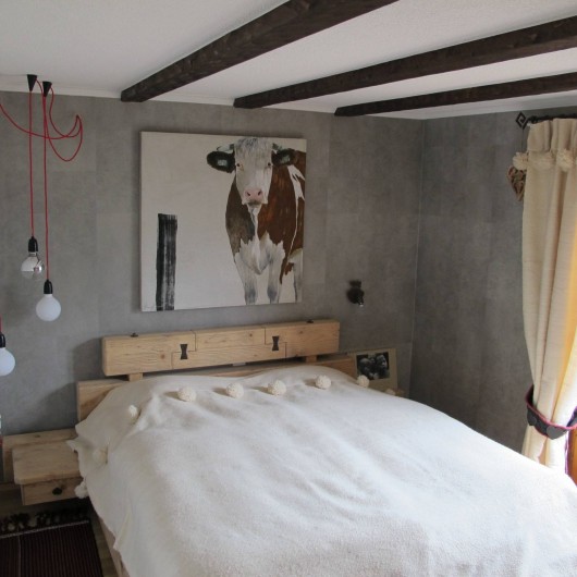 Location de vacances - Chalet à Bruson - chambre à coucher lit double (2 matelas)