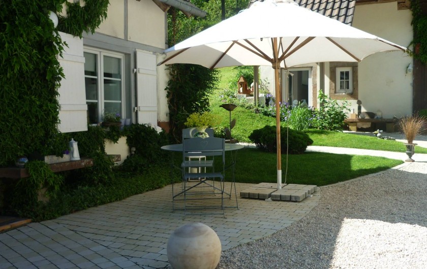 Location de vacances - Chambre d'hôtes à Kuttolsheim - devant les maisons
