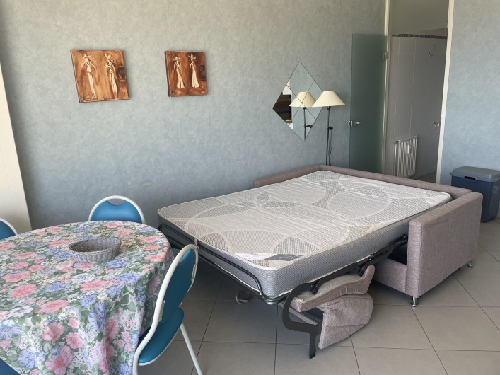 Location de vacances - Studio à Middelkerke - canape lit confortable