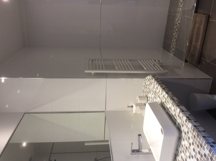 Location de vacances - Gîte à Mèze - Salle d'eau  - Gîte 2