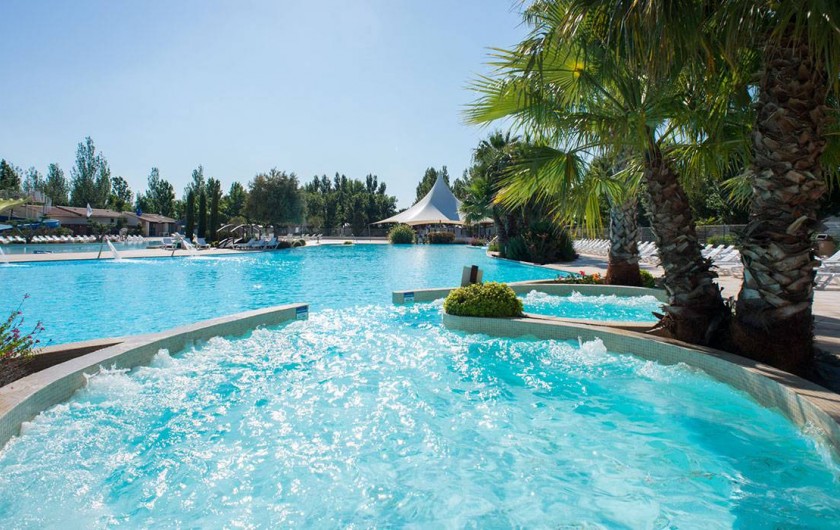 Location de vacances - Bungalow - Mobilhome à Vias - L'espace aquatique - jacuzzis