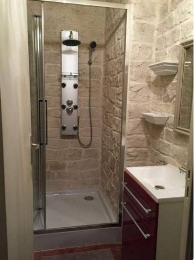 Location de vacances - Gîte à Charny - Douche 1er étage