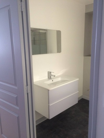 Location de vacances - Appartement à Saint-Pair-sur-Mer - Salle de bain avec douche 120/80