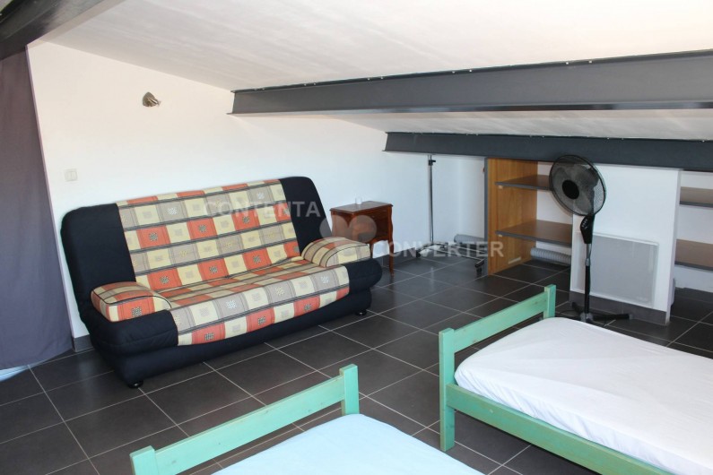 Location de vacances - Villa à Sainte Marie la Mer - mezzanine