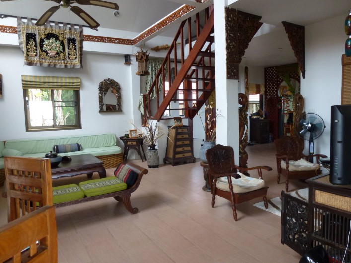 Location de vacances - Villa à Ko Samui - Séjour, montée vers mezzanine (chambre d'appoint)