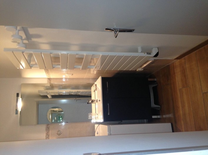 Location de vacances - Appartement à Les Deux Alpes - Salle de bain avec baignoire + machine à laver