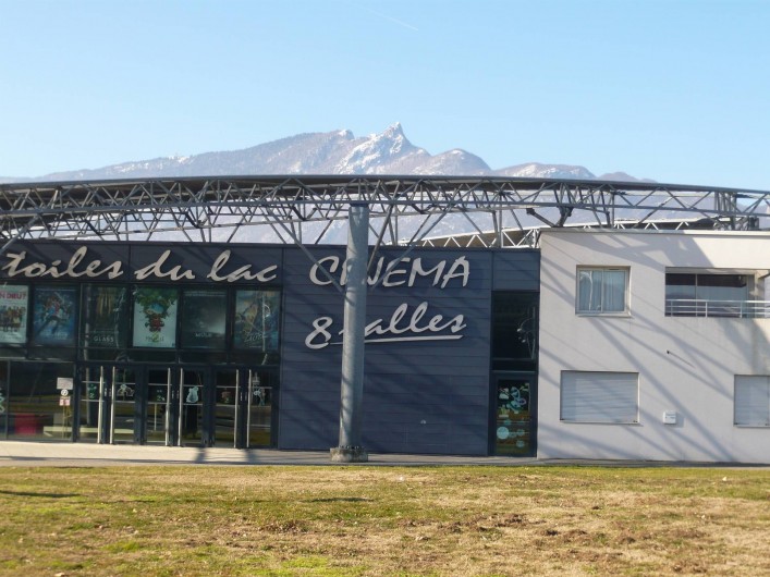 Location de vacances - Maison - Villa à Cusy - Cinémas Les toiles du lac à Aix-les-Bains (15 minutes)