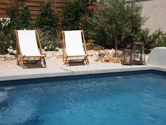 Location de vacances - Chambre d'hôtes à Saint-Saturnin-lès-Avignon - Piscine