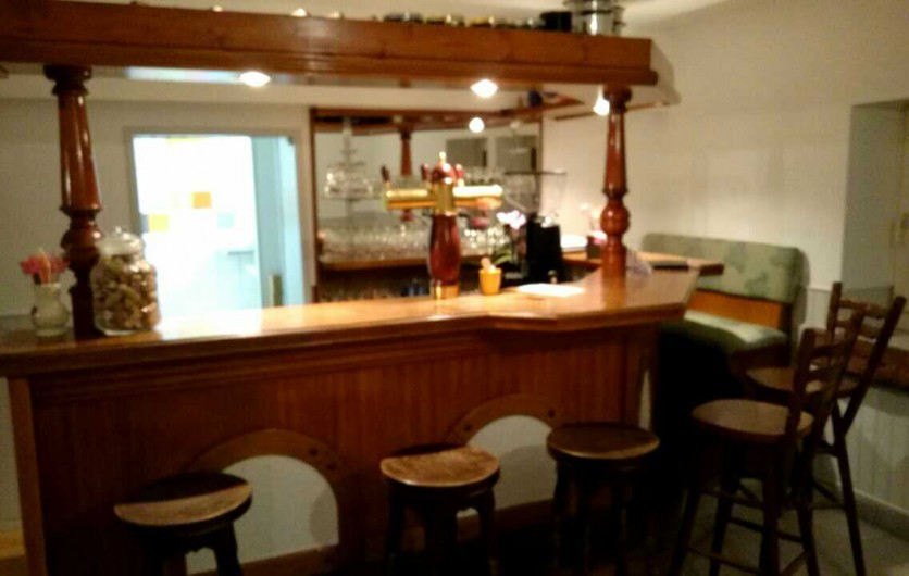 Location de vacances - Hôtel - Auberge à Tendon - Bar convivial pour se retrouver autour d'un apéritif ou un p'tit café !