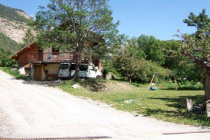 Location de vacances - Chalet à Les Vigneaux - vue générale   versant OUEST