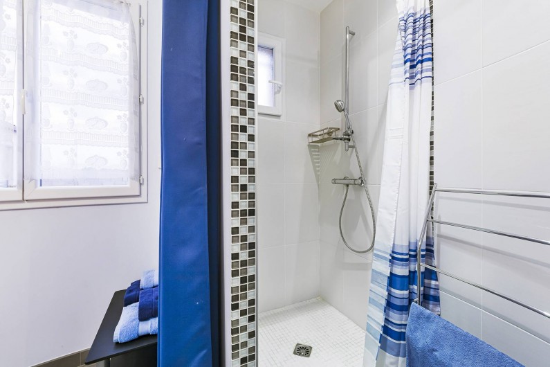 Location de vacances - Gîte à Trausse - Douche chambre 1
