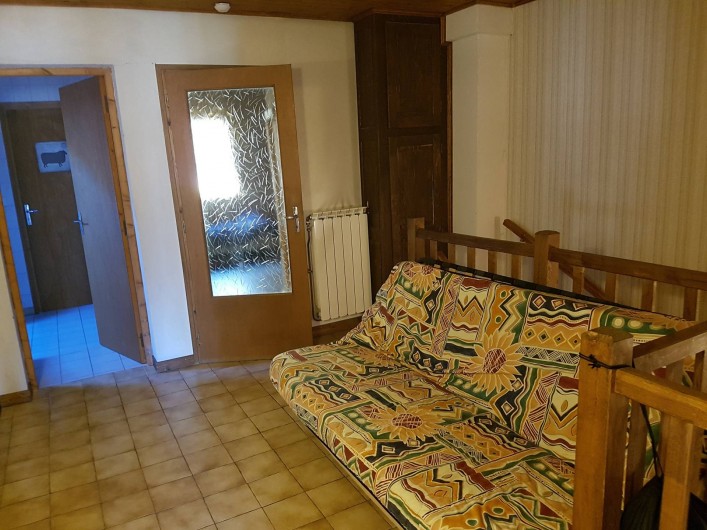 Location de vacances - Appartement à Samoëns - vestibule de l'étage